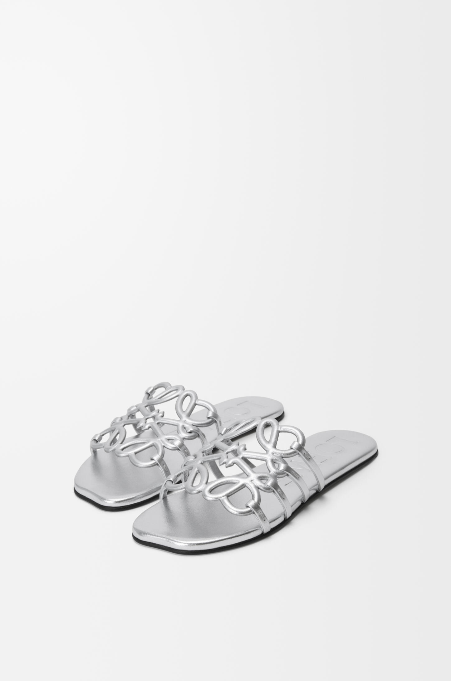 Petal Anagram slide in laminated lambskin