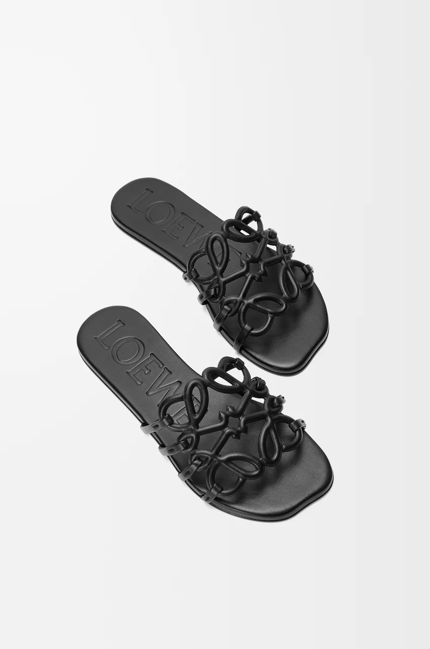 Petal Anagram slide in calfskin