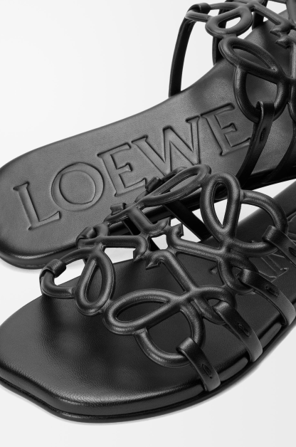 Petal Anagram slide in calfskin