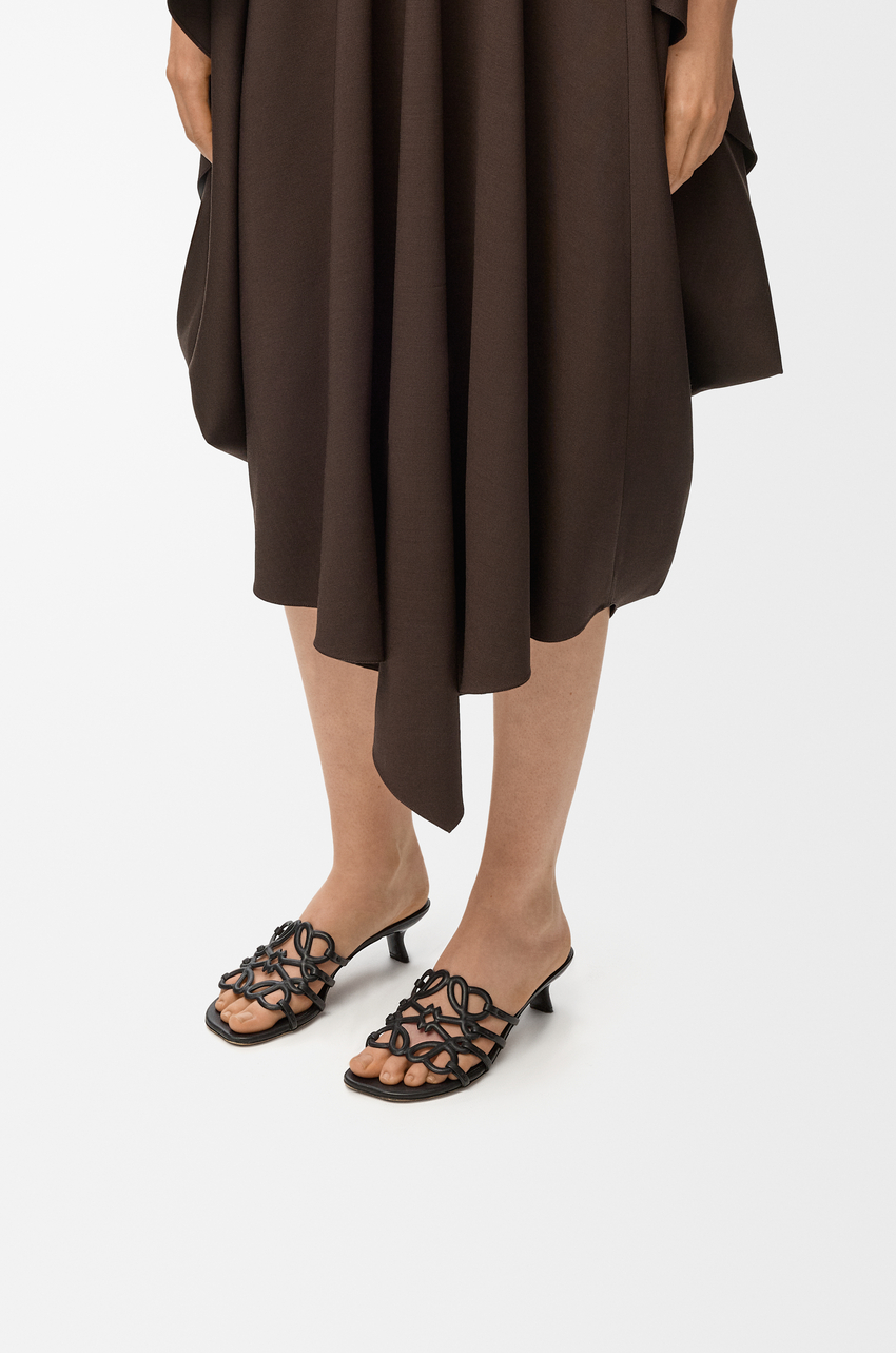 Petal Anagram slide in soft calfskin