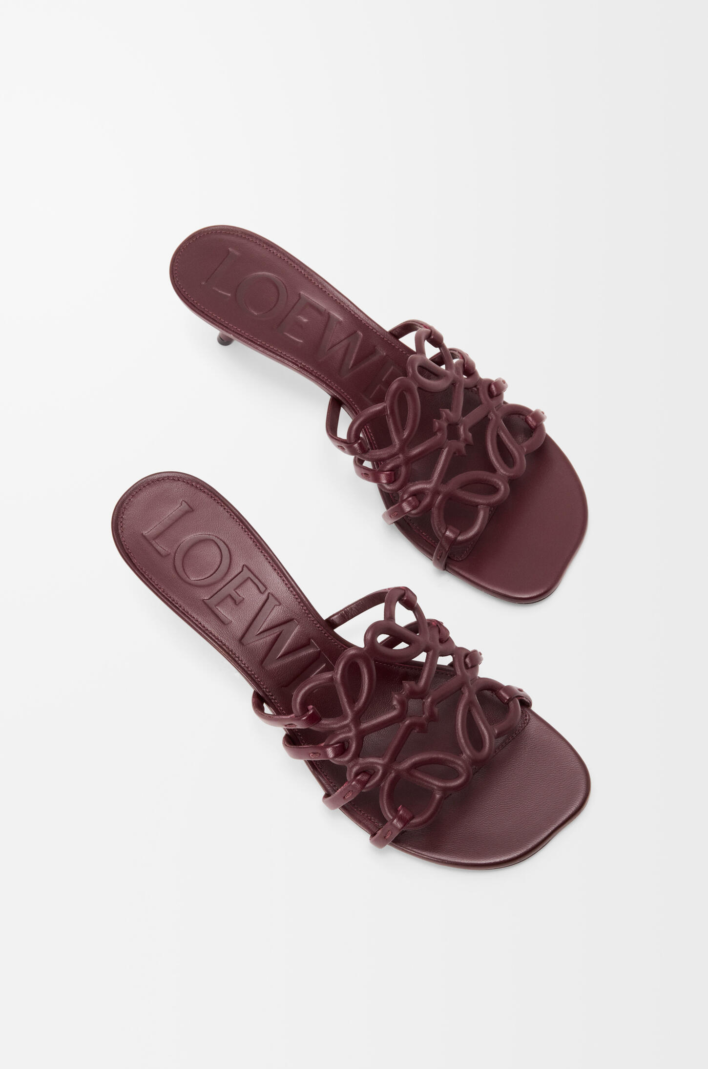 Petal Anagram slide in soft calfskin