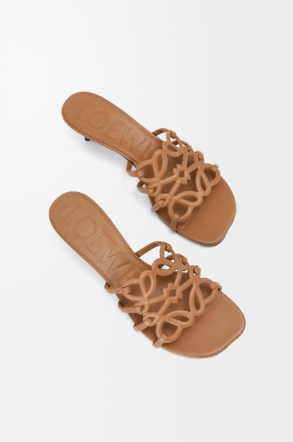 Petal Anagram slide in soft calfskin