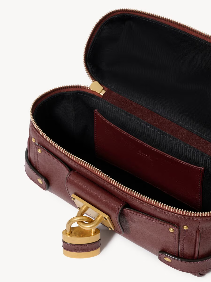 Paddington vanity bag in grained leather
