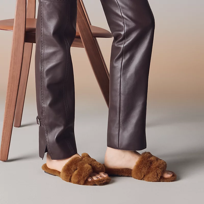 Oran sandal