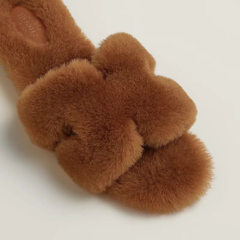 Oran sandal