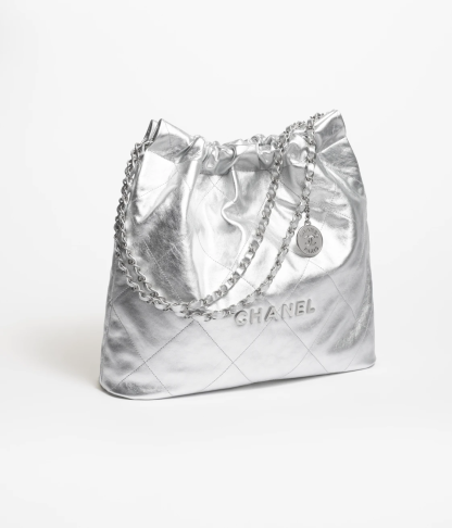 CHANEL 22 HANDBAG