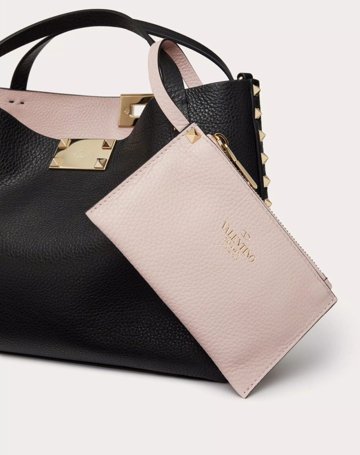 SMALL ROCKSTUD GRAINY CALFSKIN BAG WITH CONTRASTING LINING