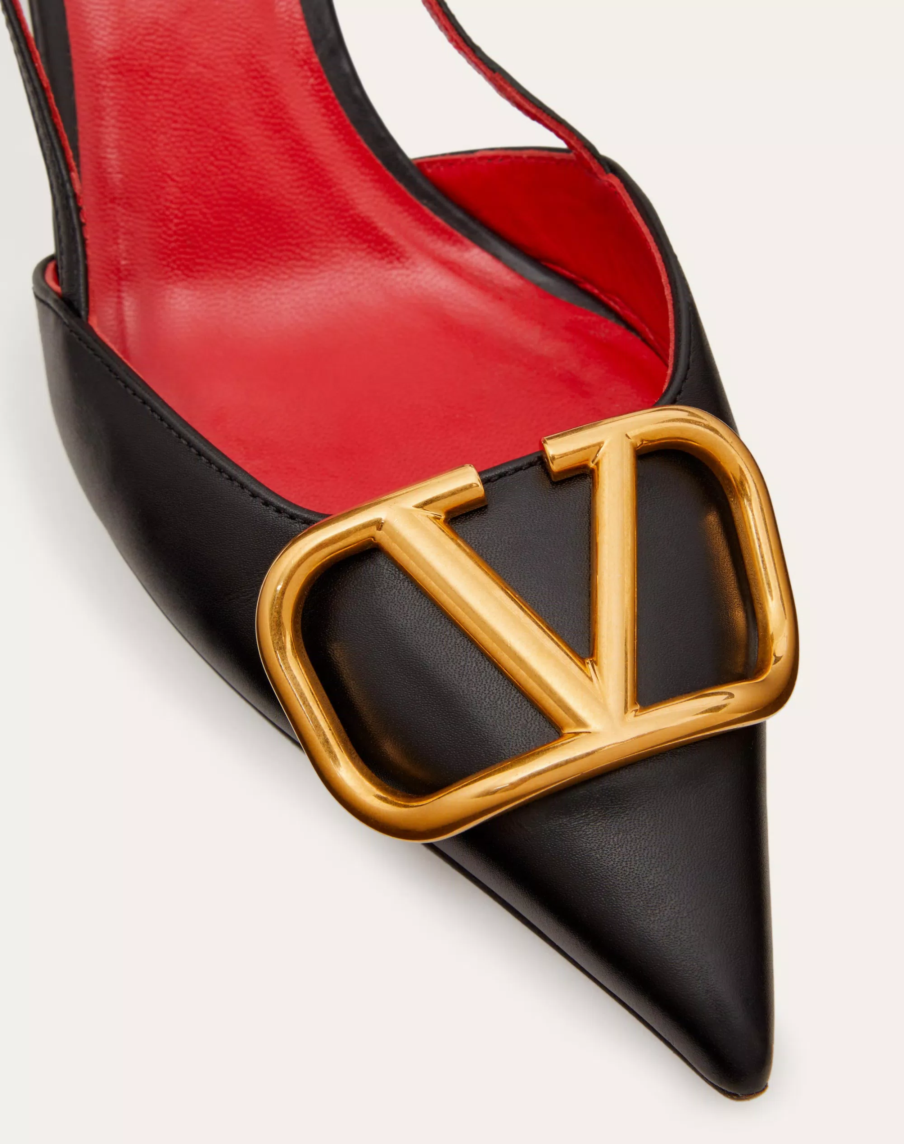 VLOGO SIGNATURE CALFSKIN SLINGBACK PUMP 80MM / 3.15 IN.