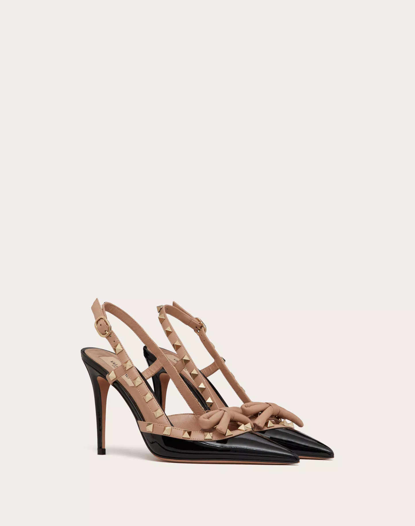 ROCKSTUD BOW SLINGBACK PATENT LEATHER PUMP 100MM