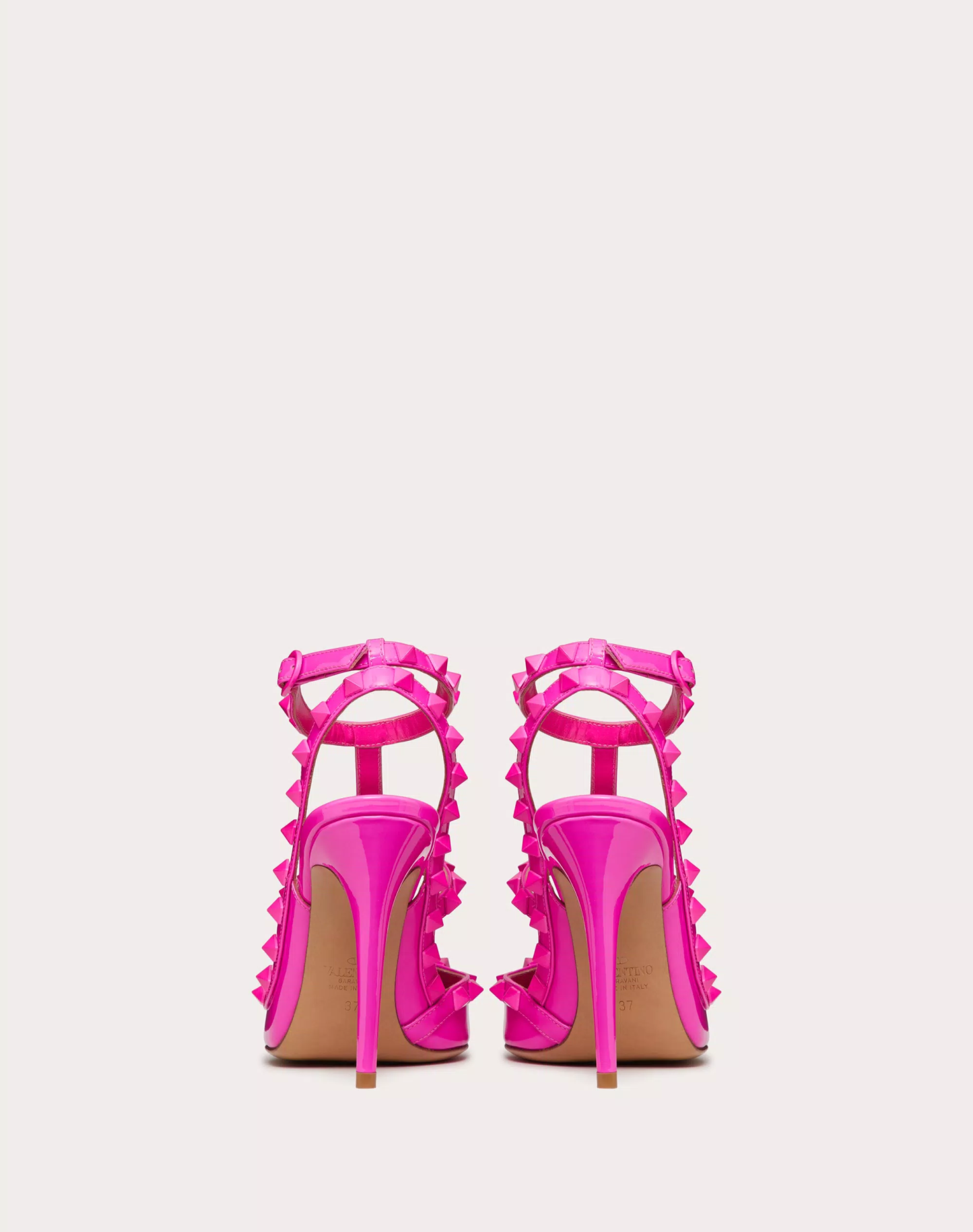 ROCKSTUD ANKLE STRAP PATENT-LEATHER PUMP WITH TONAL STUDS 100 MM