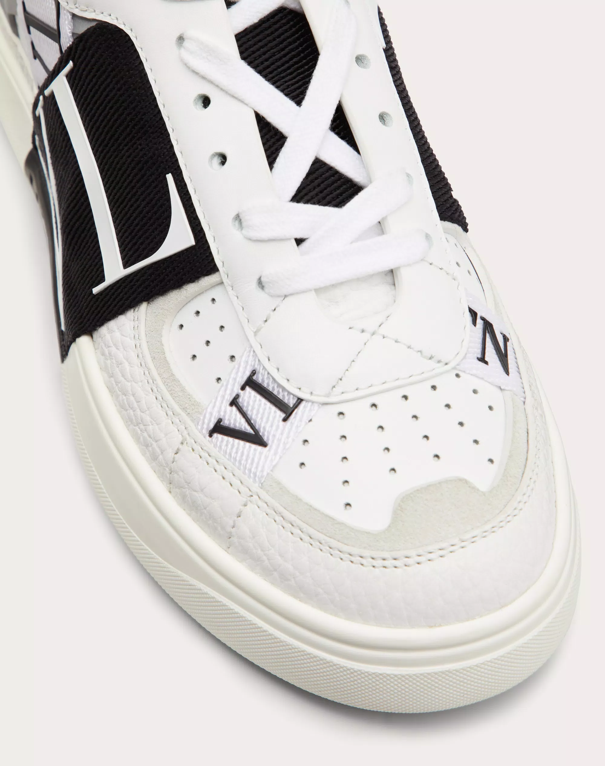 VL7N SNEAKER IN BANDED CALFSKIN LEATHER