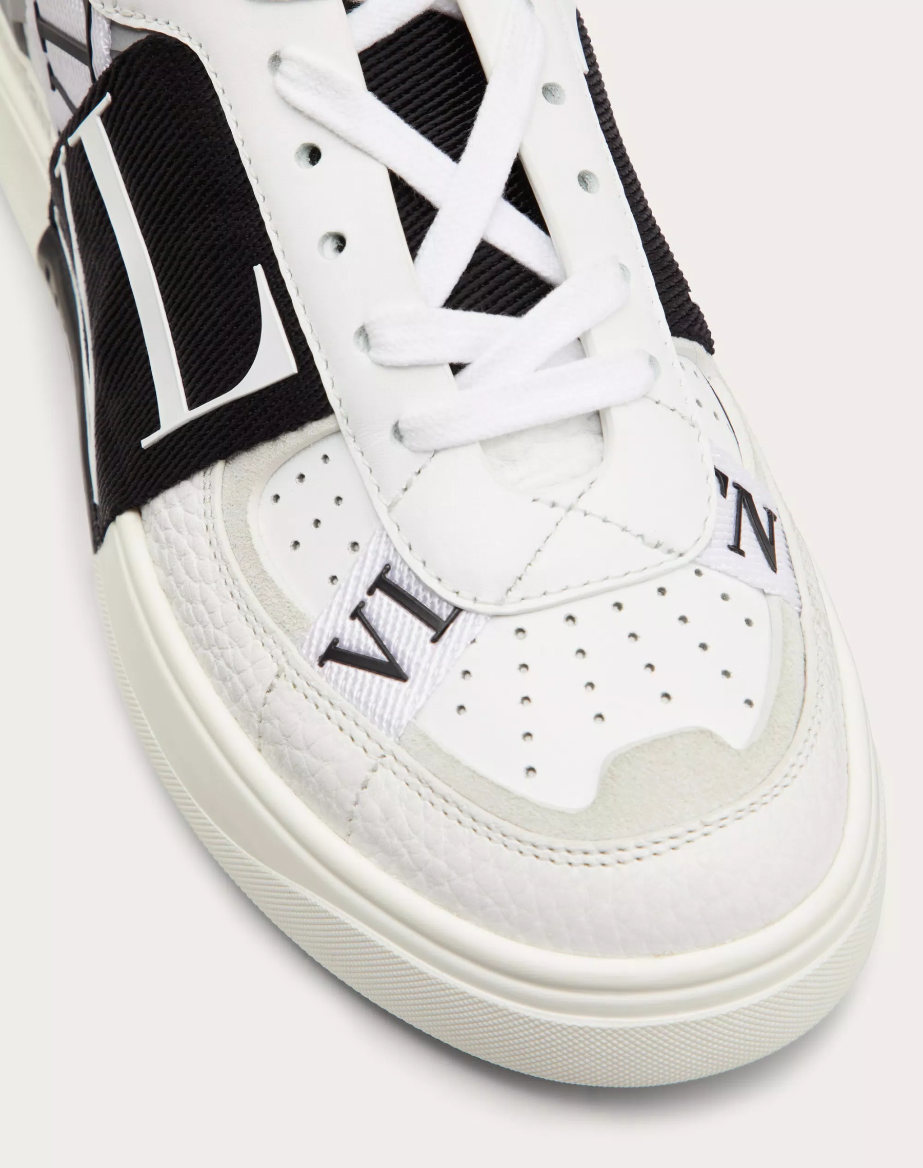 VL7N SNEAKER IN BANDED CALFSKIN LEATHER
