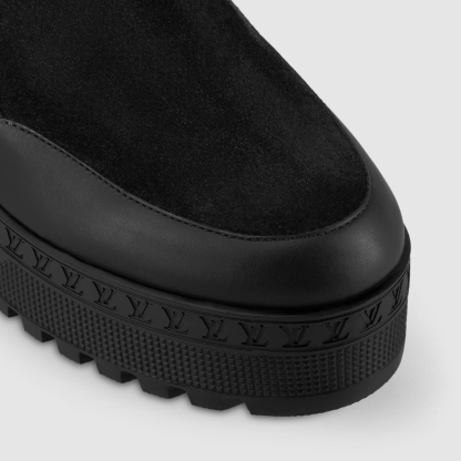 Laureate Platform Chelsea Boot