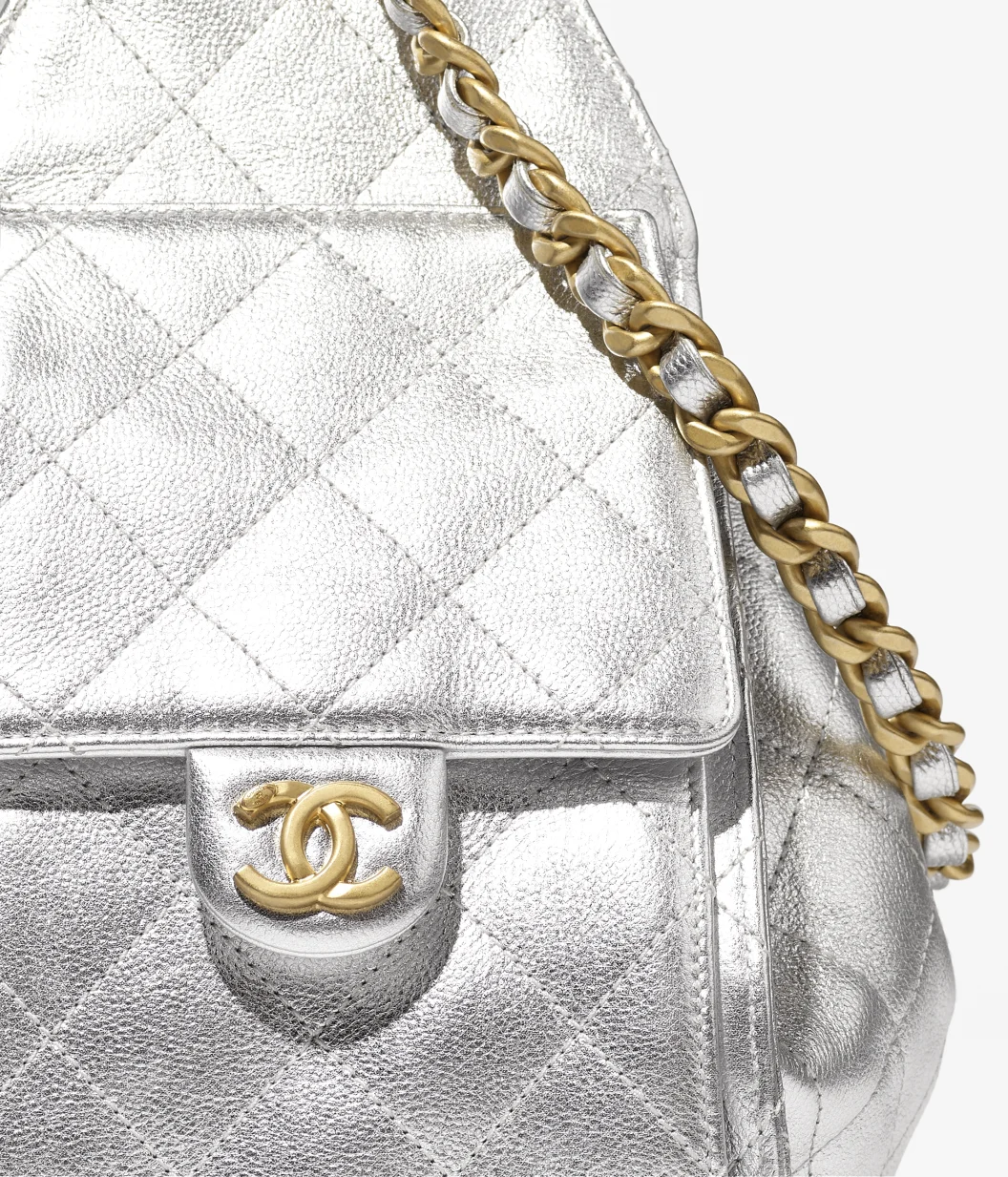 CHANEL 25 Small Handbag