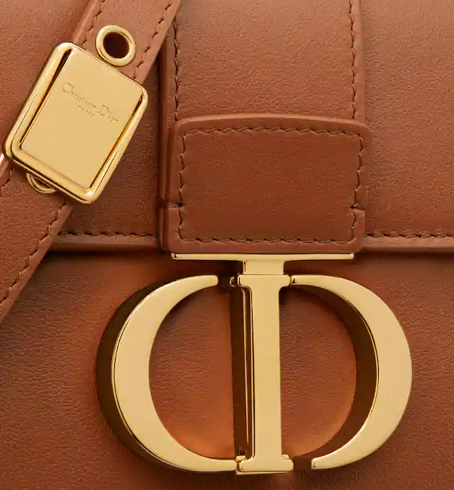 30 MONTAIGNE EAST-WEST BAG WITH CHAIN