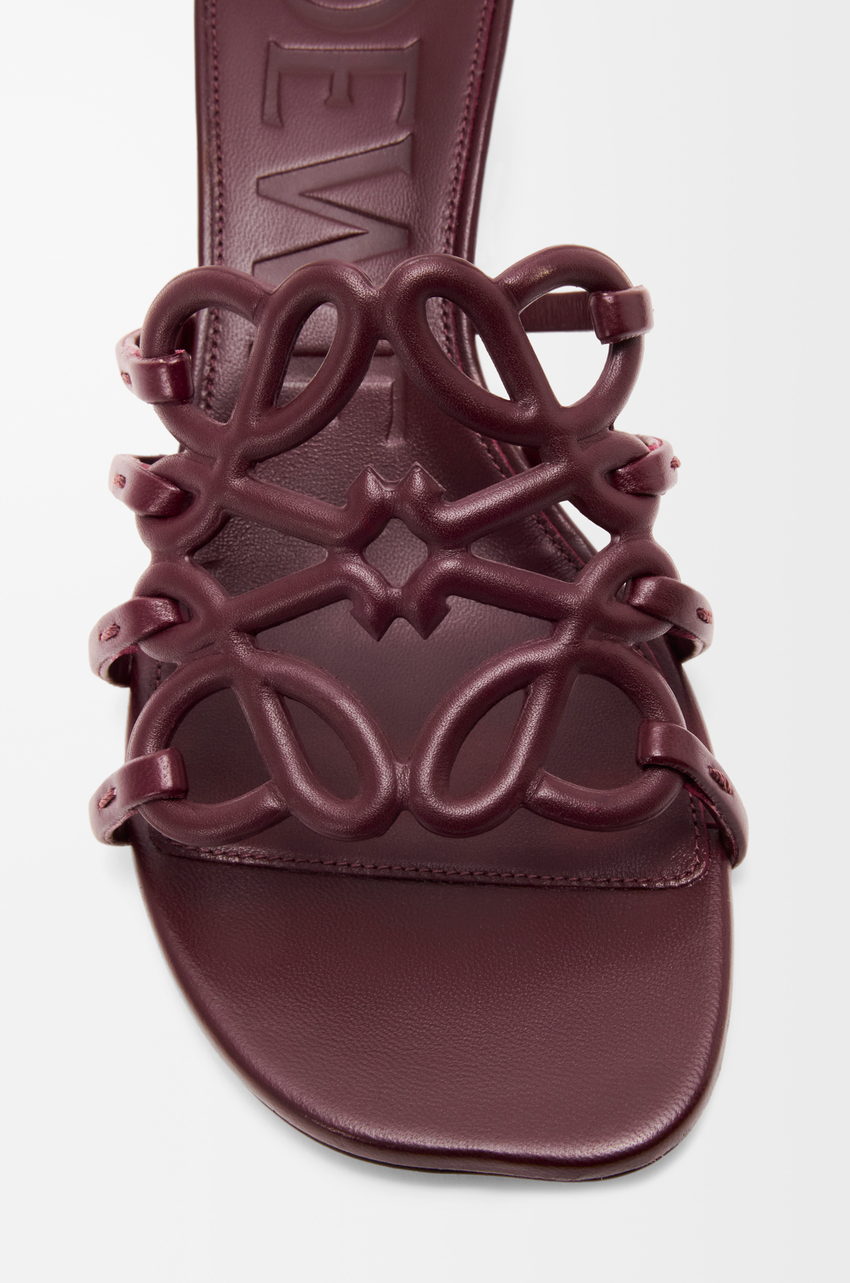 Petal Anagram slide in soft calfskin