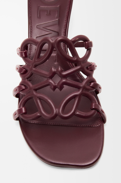 Petal Anagram slide in soft calfskin
