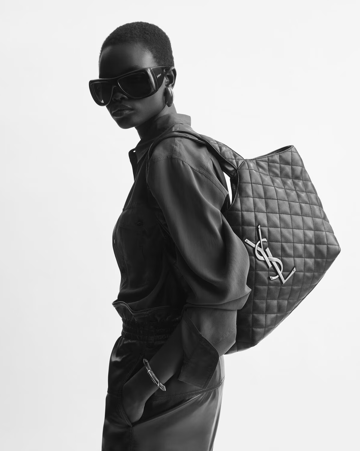 ICARE Medium in quilted suede