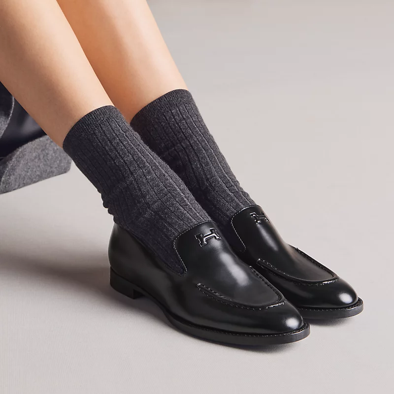 Newton loafer