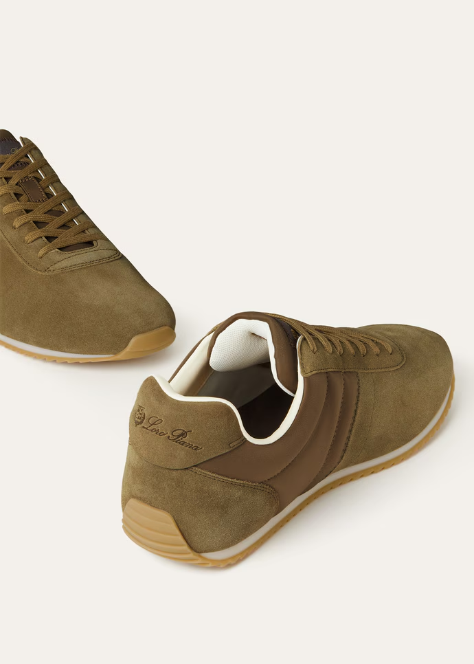 Fast Walk Sneaker