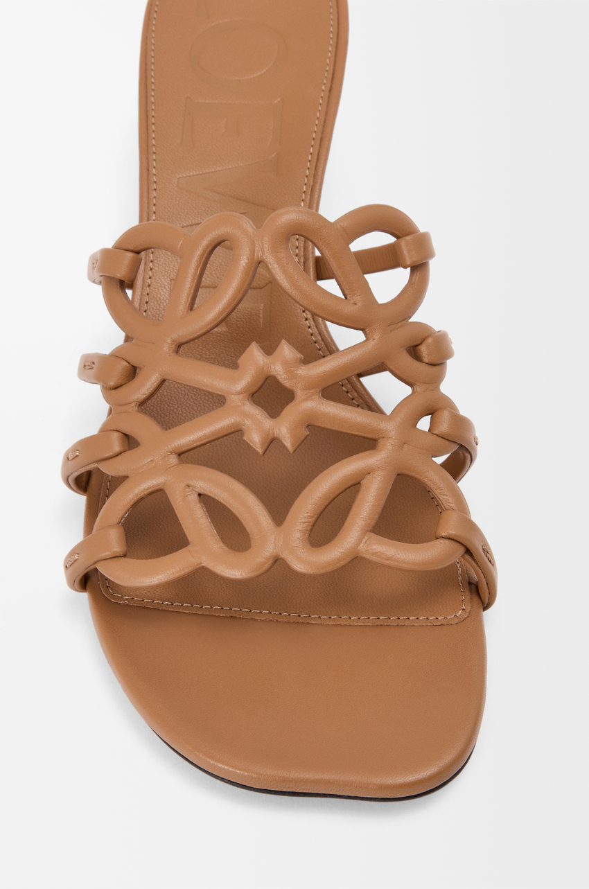 Petal Anagram slide in soft calfskin