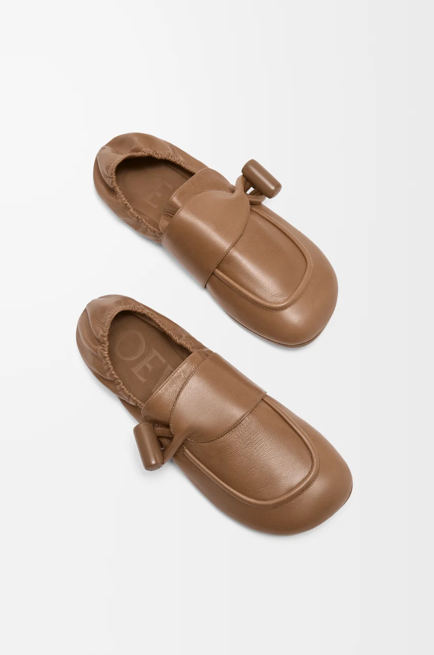 Toggle loafer in shiny smooth calfskin
