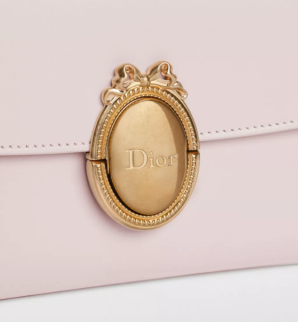 Dior Médaillon Pouch