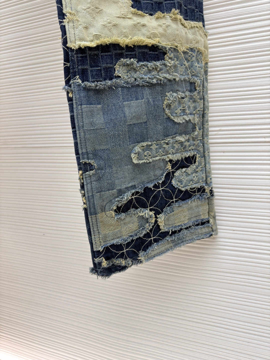 ルイ・ヴィトン エレメンタルジャカード ヘビーパッチワーク デストロストジーンズ
