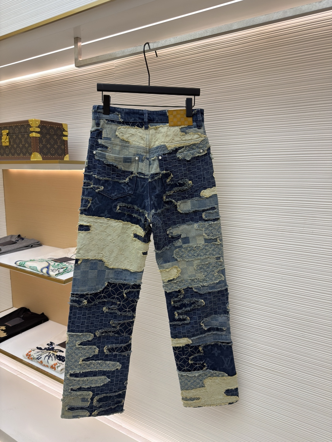 ルイ・ヴィトン エレメンタルジャカード ヘビーパッチワーク デストロストジーンズ