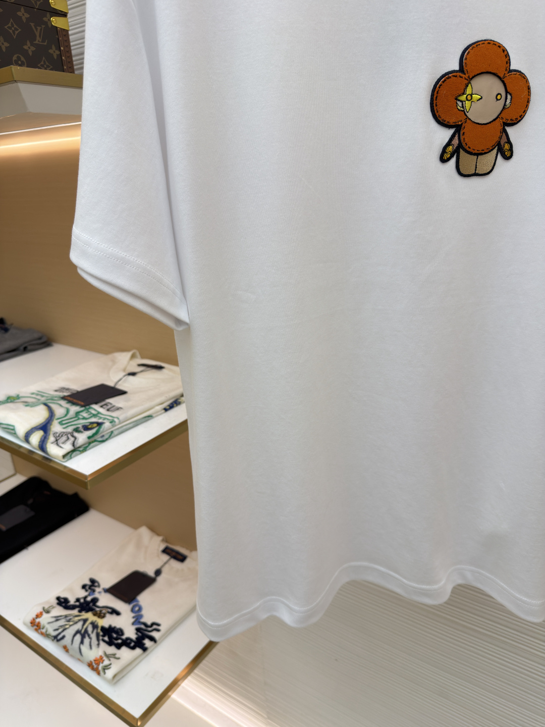 ルイ・ヴィトン 歯ブラシ刺繍人形Tシャツ