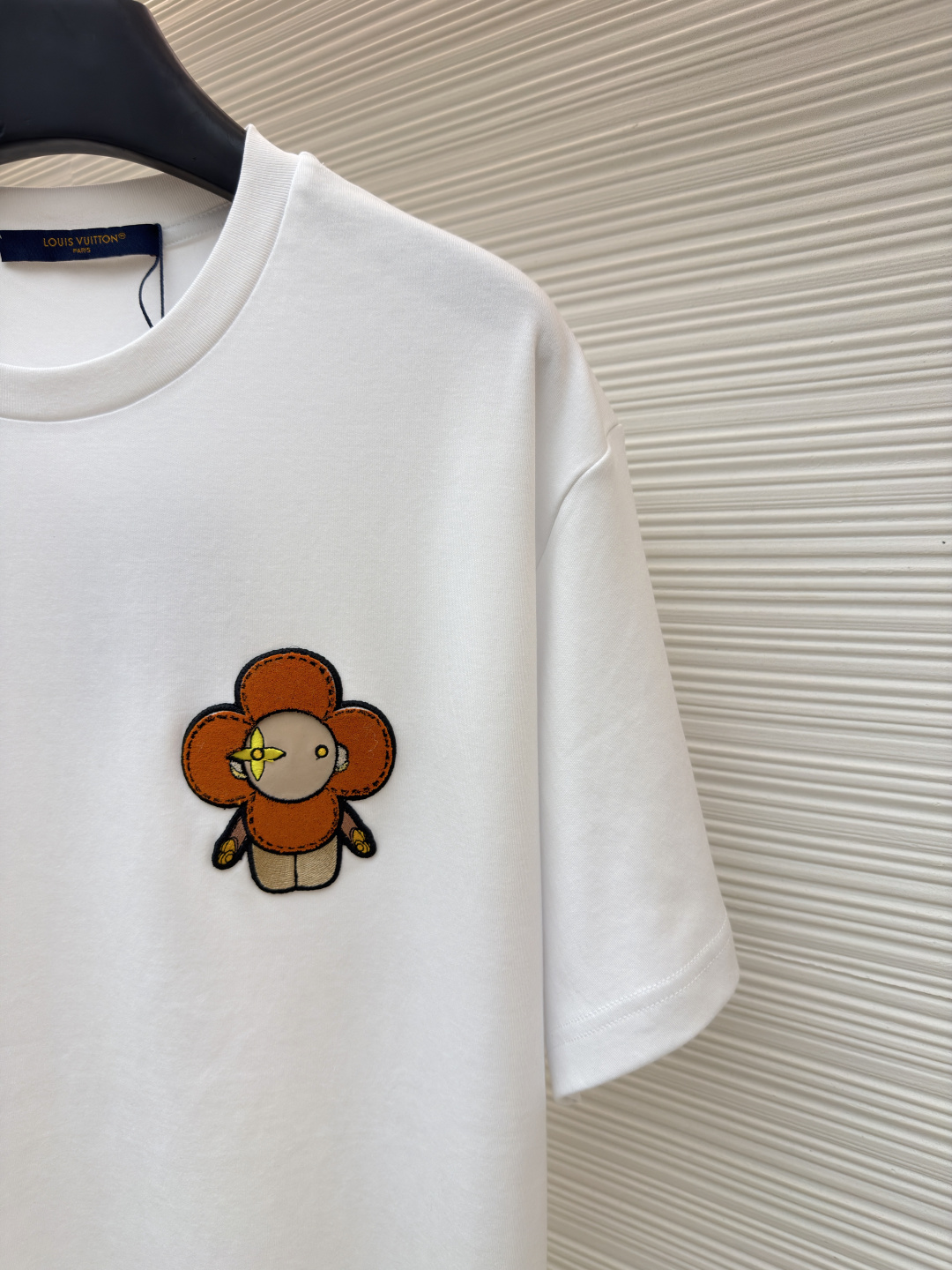 ルイ・ヴィトン 歯ブラシ刺繍人形Tシャツ