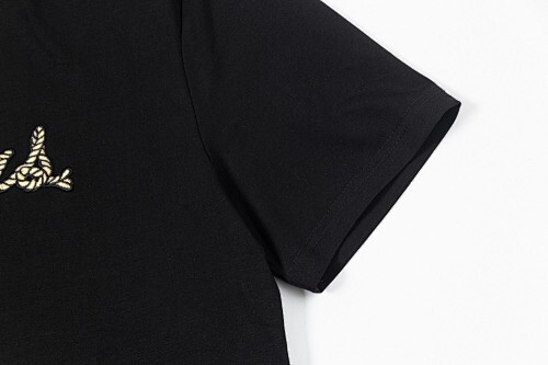 LOUIS VUITTON 刺繍入りレタークルーネックTシャツ