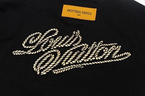 LOUIS VUITTON 刺繍入りレタークルーネックTシャツ