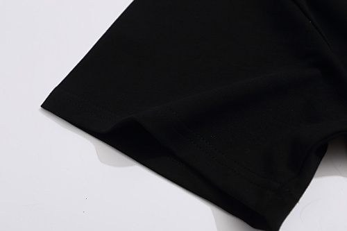 LOUIS VUITTON クラシックポケットクルーネックTシャツ