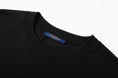 LOUIS VUITTON シンプルなプリントのクルーネックTシャツ