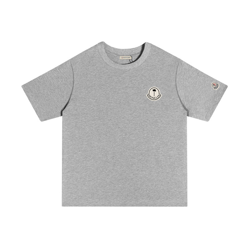 MONCLER 胸にロゴプリントが入ったコットンTシャツ