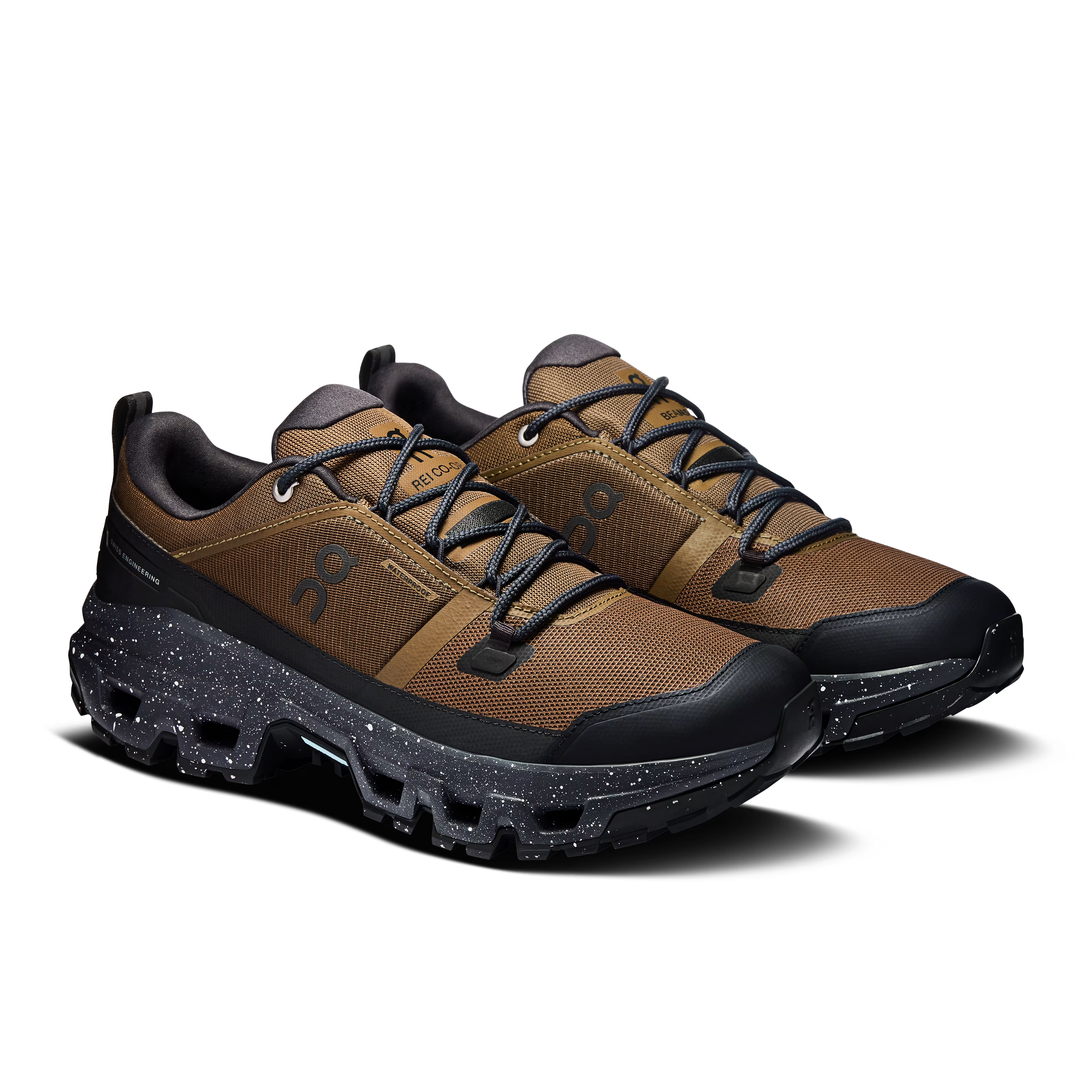 Cloudrock Low BEAMS REI BEAMSとREI Co-opとのコラボレーションでデザインされました。