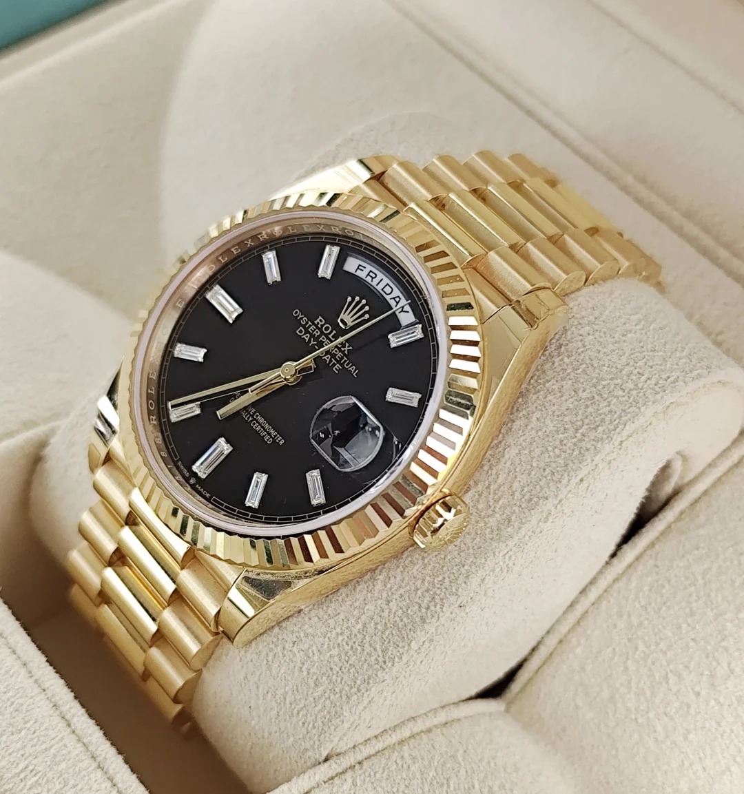 デイデイト 40 オイスター、40 mm、イエローゴールド リファレンス m228238-0004