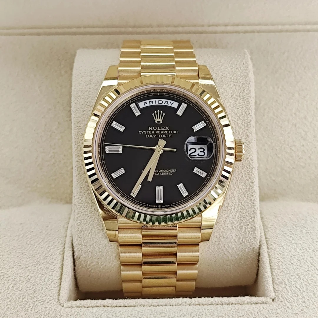 デイデイト 40 オイスター、40 mm、イエローゴールド リファレンス m228238-0004