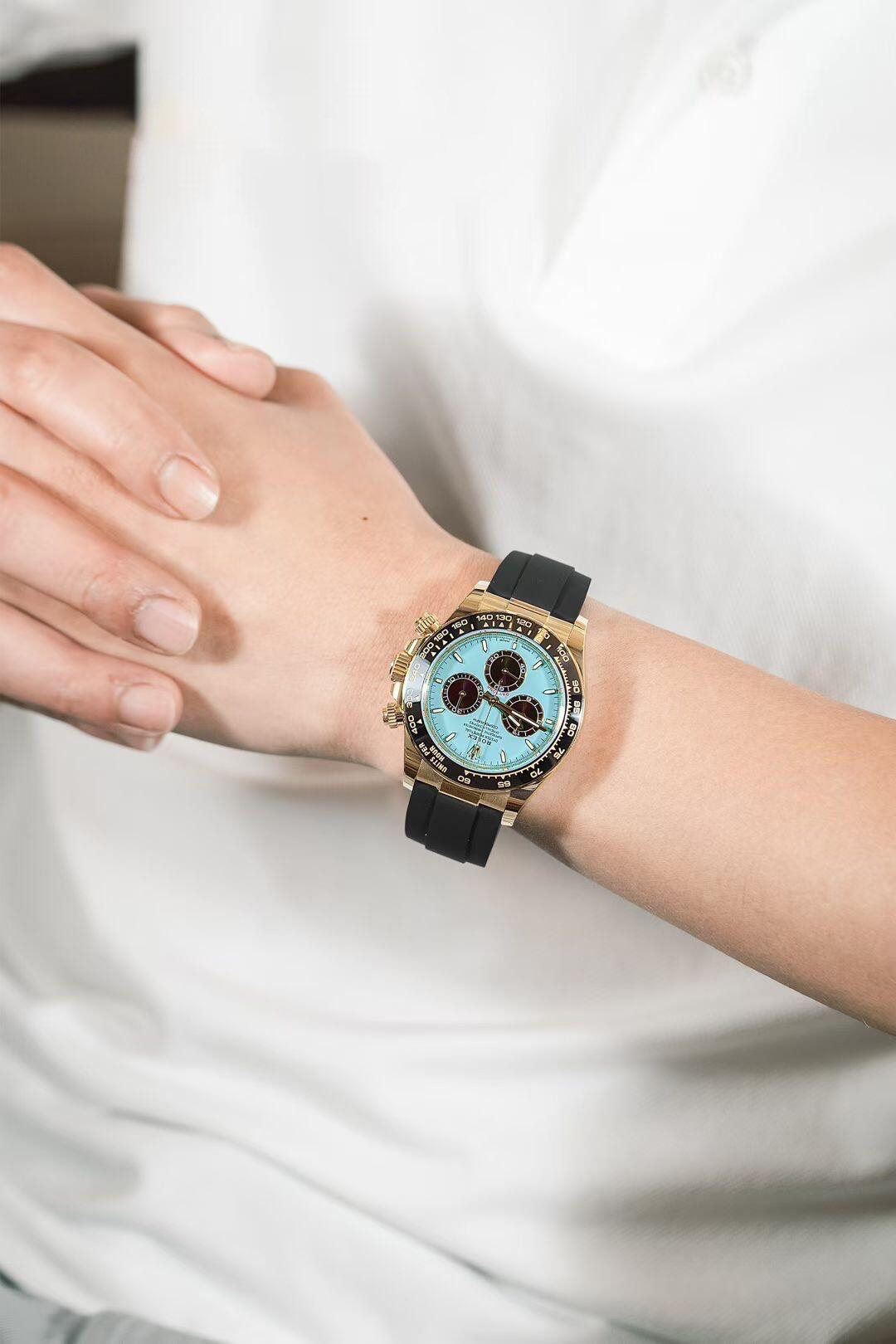 新作モデル，コスモグラフ デイト，ナオイスター、40 mm、イエローゴールド  リファレンス 126518LN