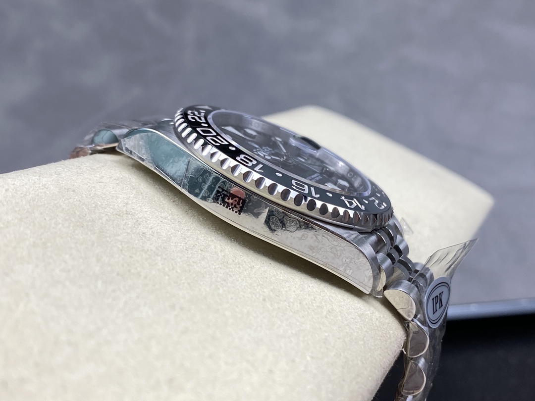 Rolex GMT-Master II 40 mm, Oystersteel, M126710GRNR-0003