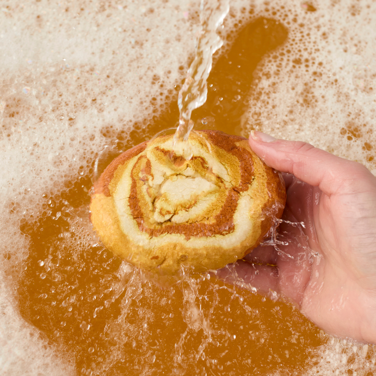 Swirly Sticky Dates Bubble Bar