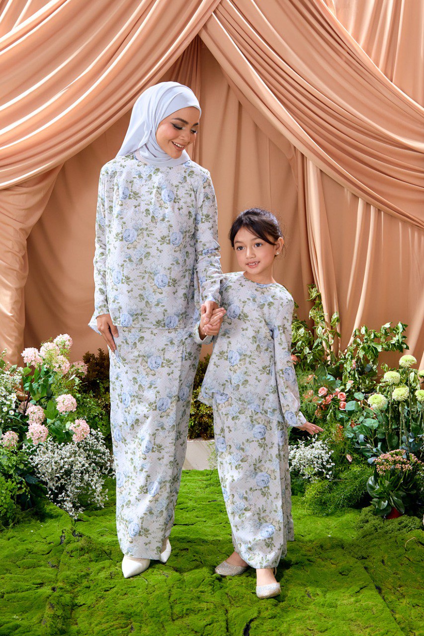 Kurung Azalea (Preorder)