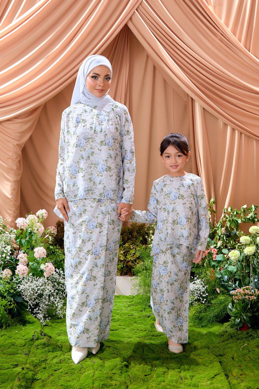 Kurung Azalea (Preorder)