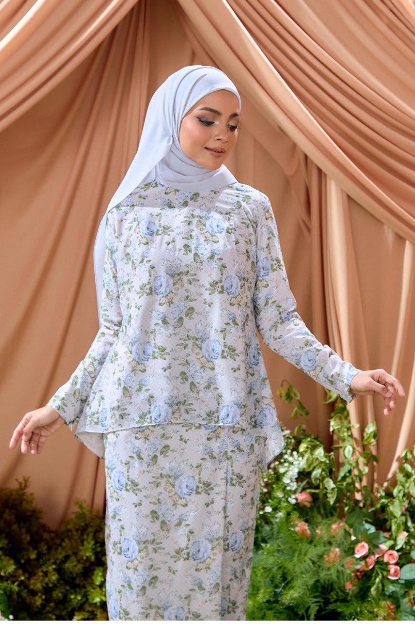 Kurung Azalea (Preorder)