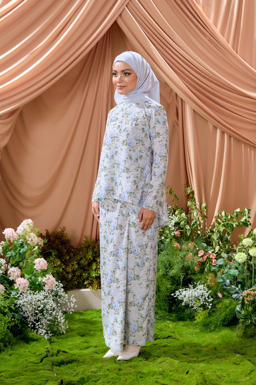 Kurung Azalea (Preorder)