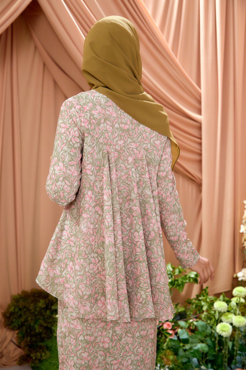 Kurung Azalea (Preorder)