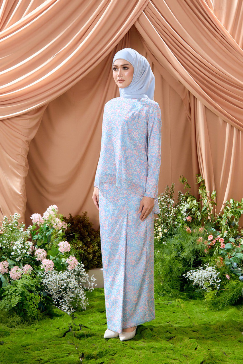 Kurung Azalea (Preorder)