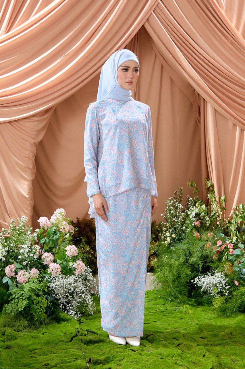 Kurung Azalea (Preorder)
