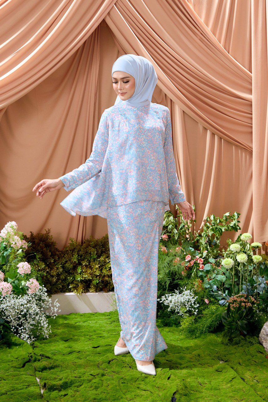 Kurung Azalea (Preorder)